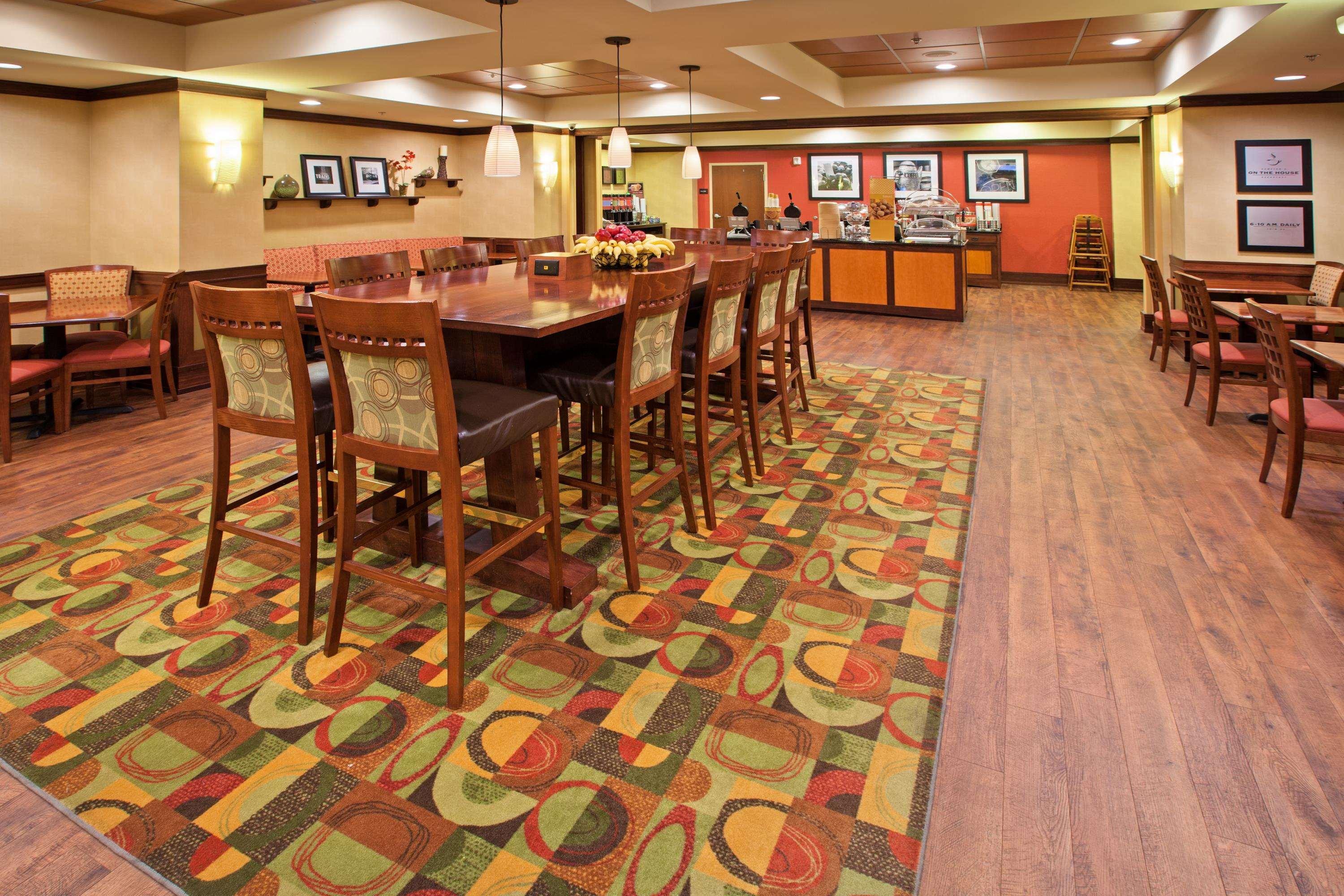 Hampton Inn Chattanooga-North Restaurant photo